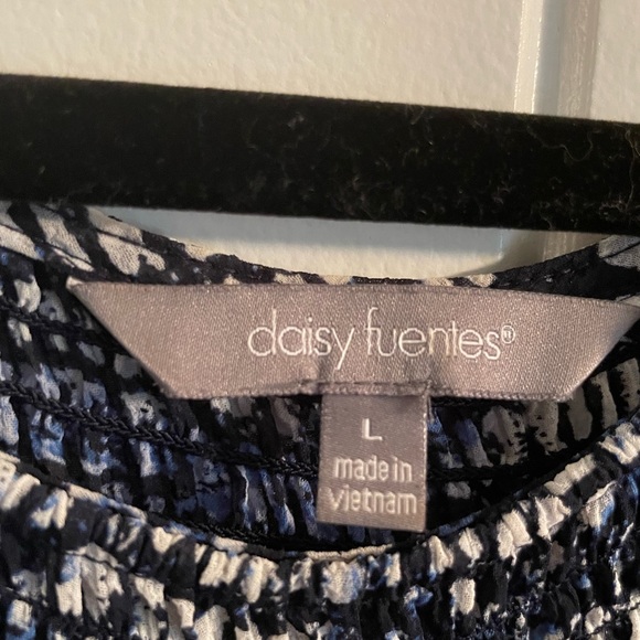 Women’s blouse - Picture 2 of 3